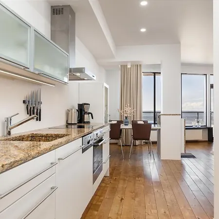 Cozy Fireplace - Amazing Seaview!W211 Apartment